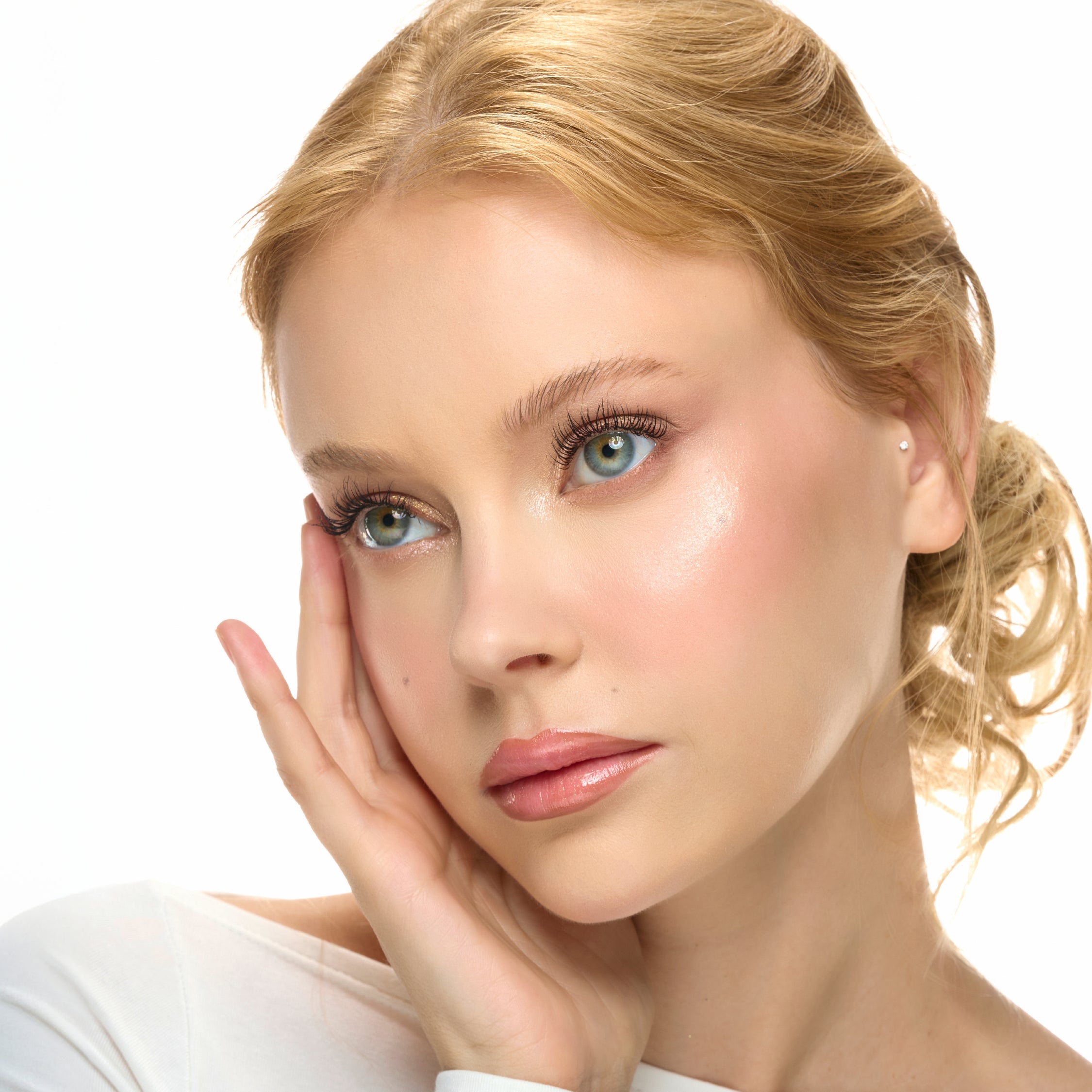 PESTAÑINA A PRUEBA DE AGUA